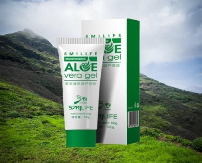 Green World smilife moisturizing aloe vera gel - Image